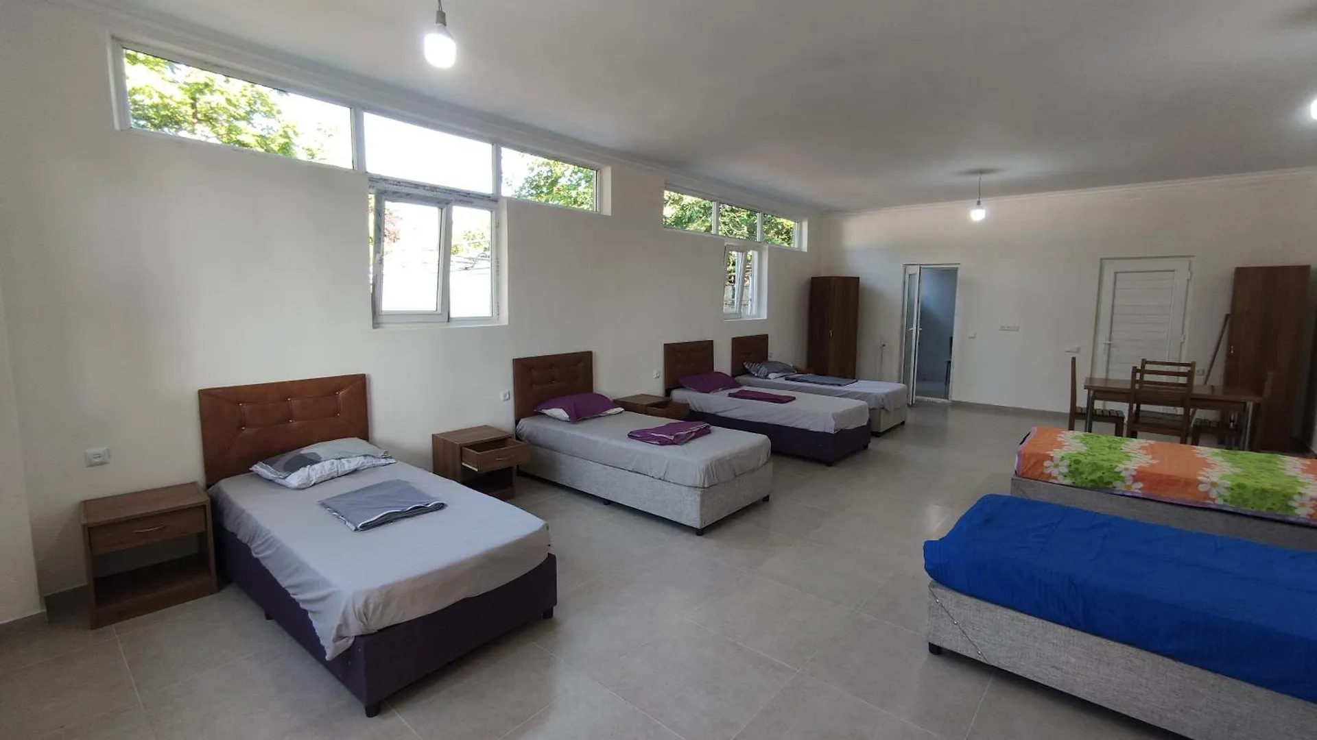 Hostel On The River باتومي